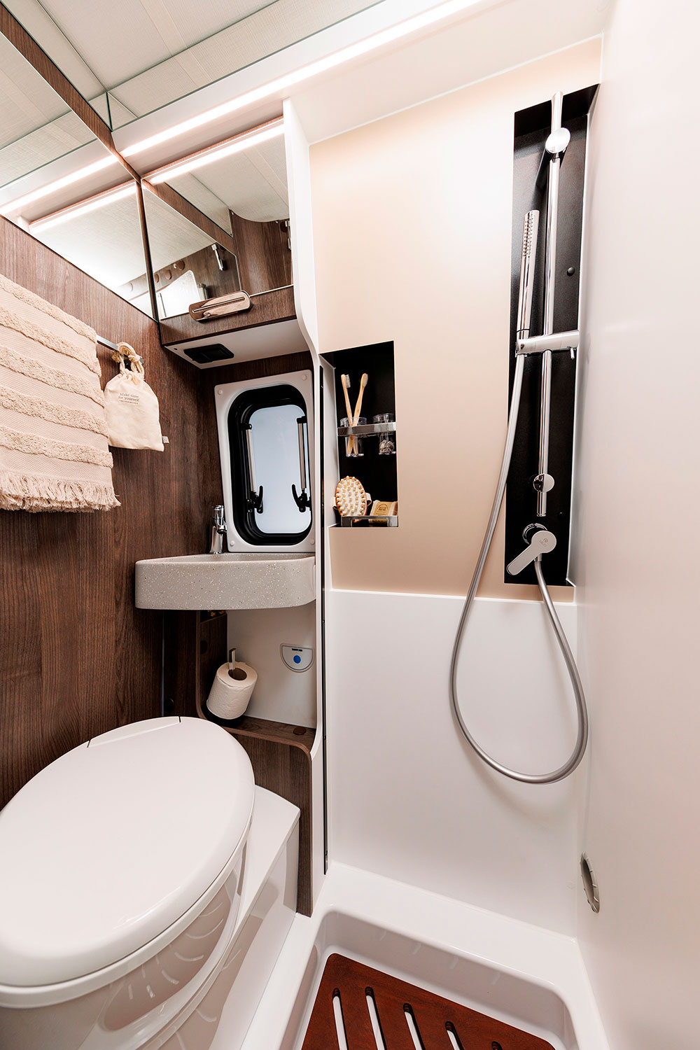 Benimar BENIVAN 160XT