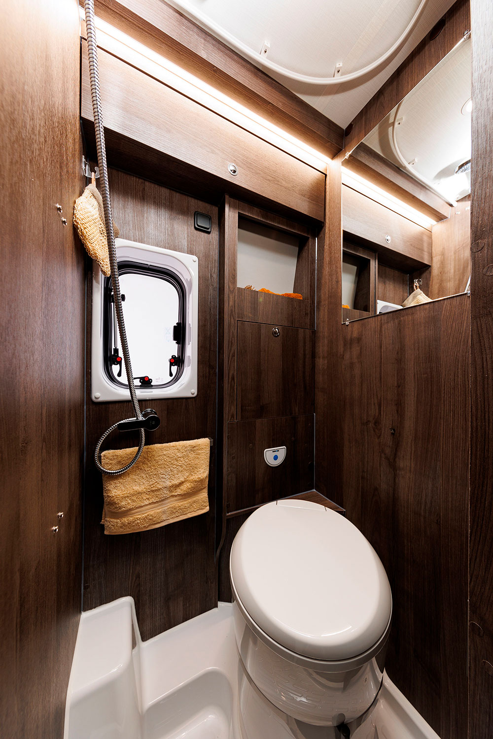 Benimar BENIVAN 161UP