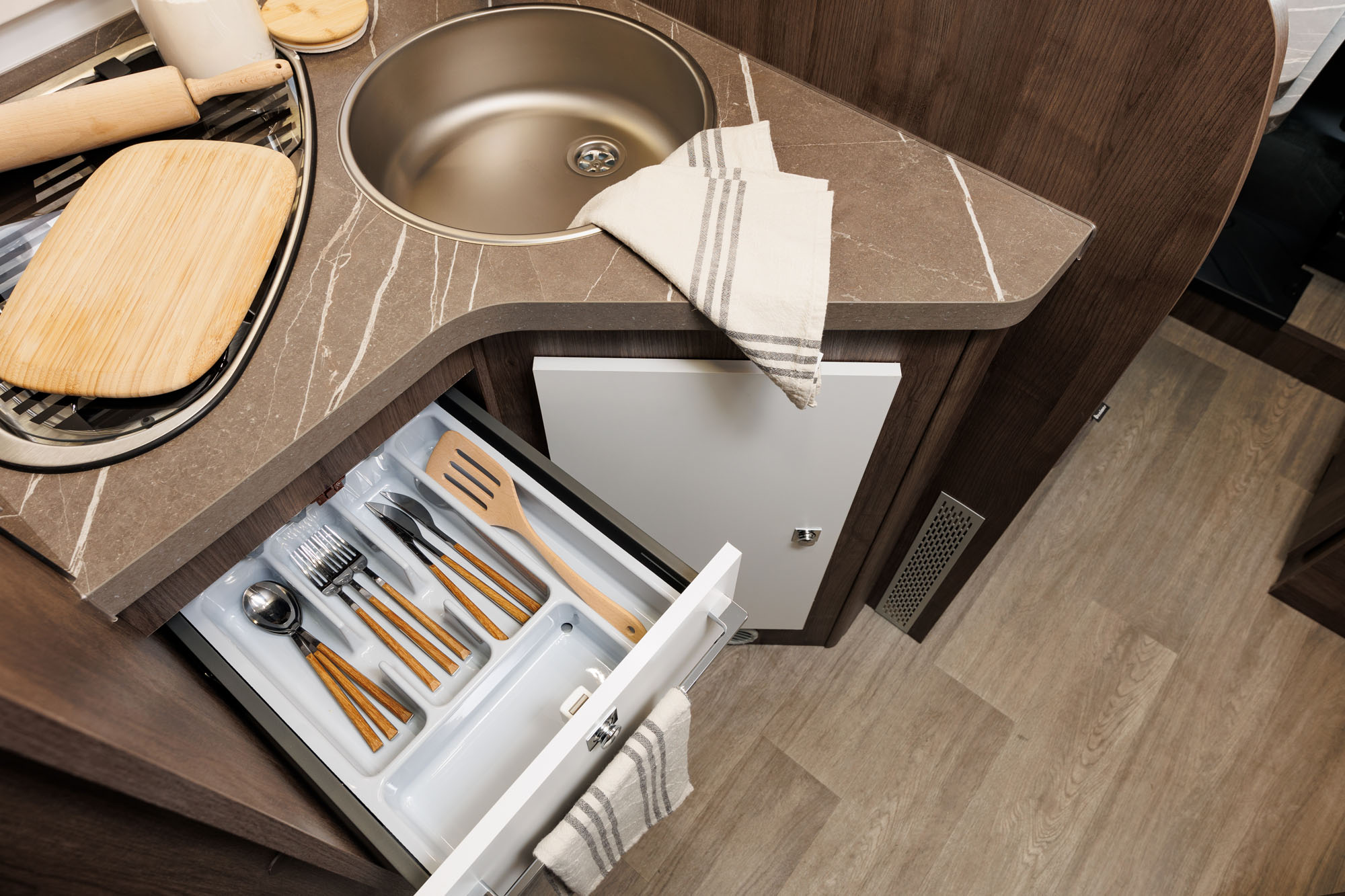 Benimar TESSORO 495 UP